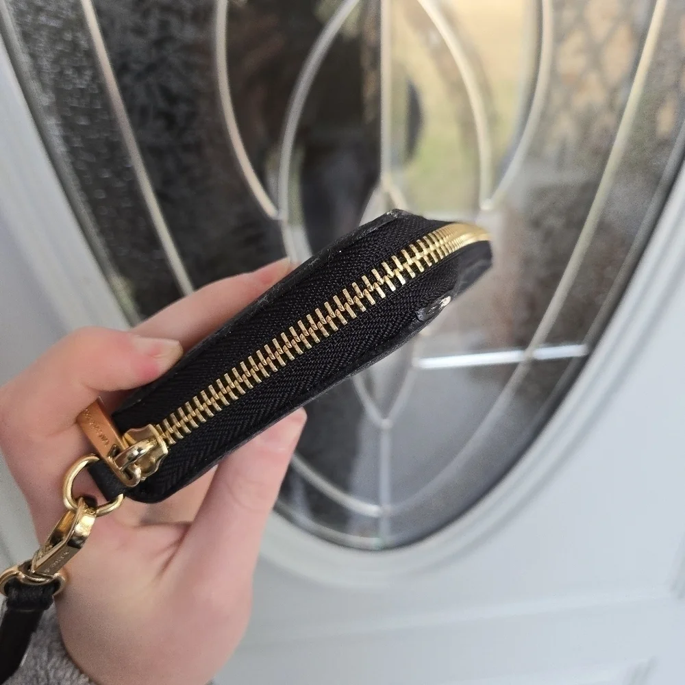 Michael Kors Jet Set Black Wristlet